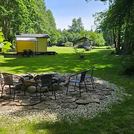 Rannametsa Puhkekeskus Kemping *